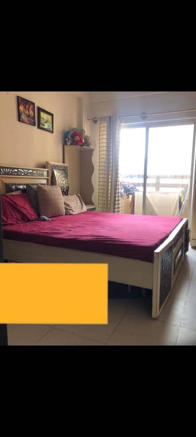 king-size bed with dressing table