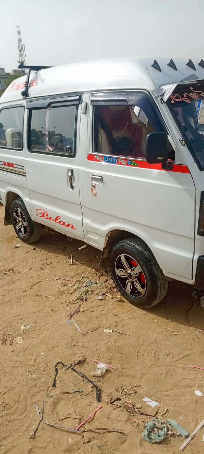 Suzuki bolan 4