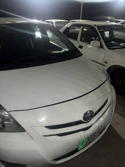 Toyota Belta 2006