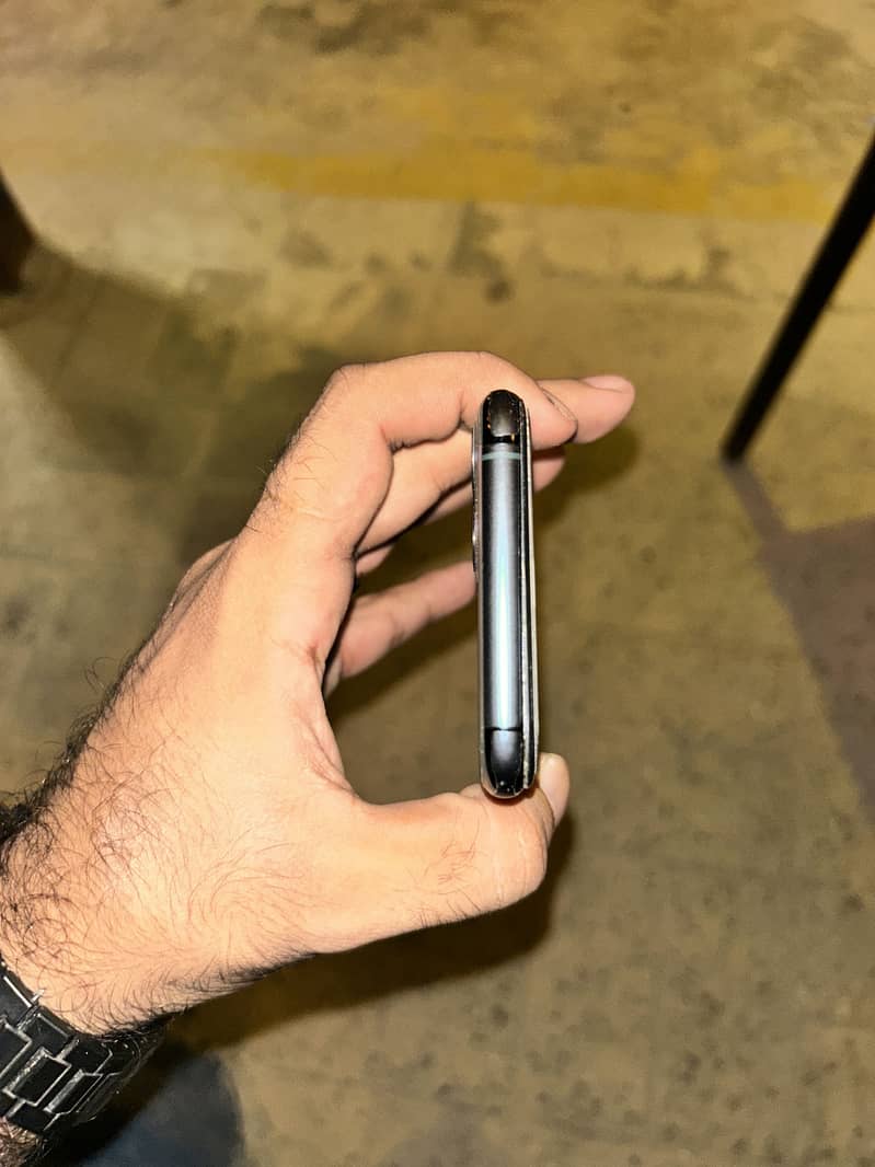 Apple iPhone 11 Pro 3
