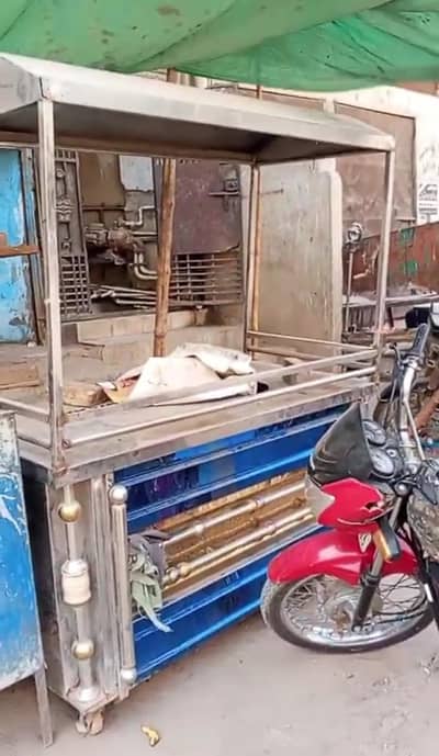 biryani and chai counter