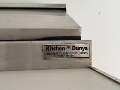 commercial kitchen equipment chillers fryers hot plate table chairs