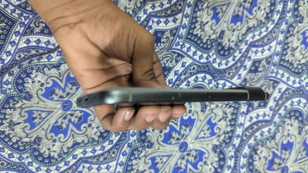 Google Pixel 8 7