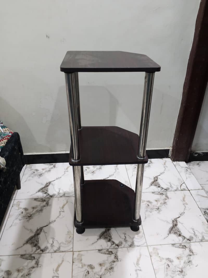 speaker tables 3