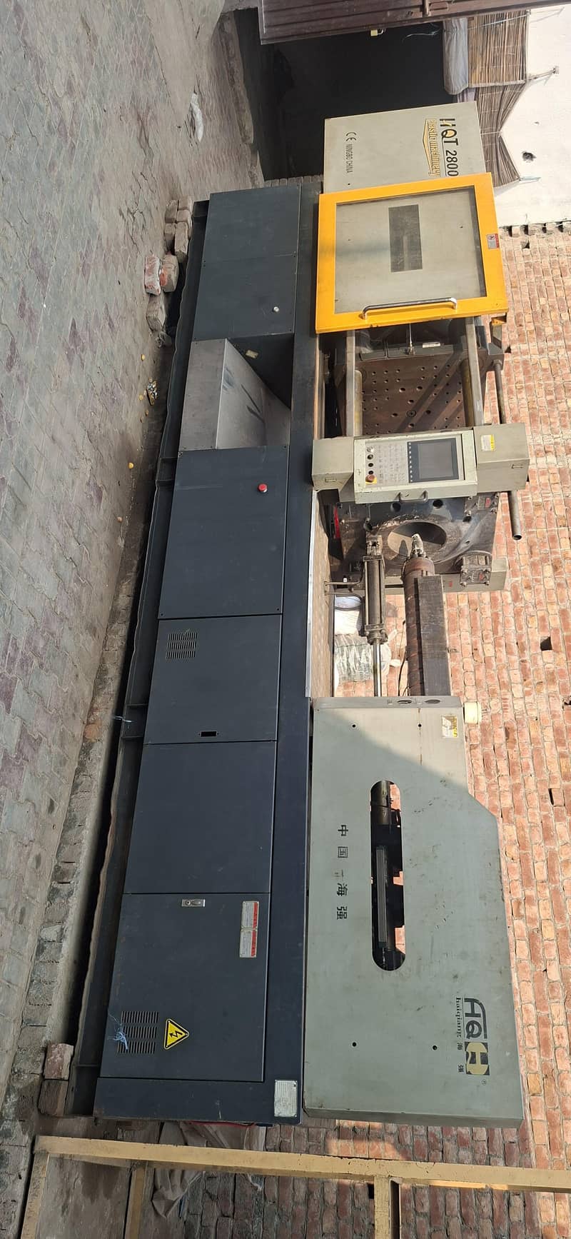 280ton haiqing injection Molding machine - Molding Machines - 1119819619
