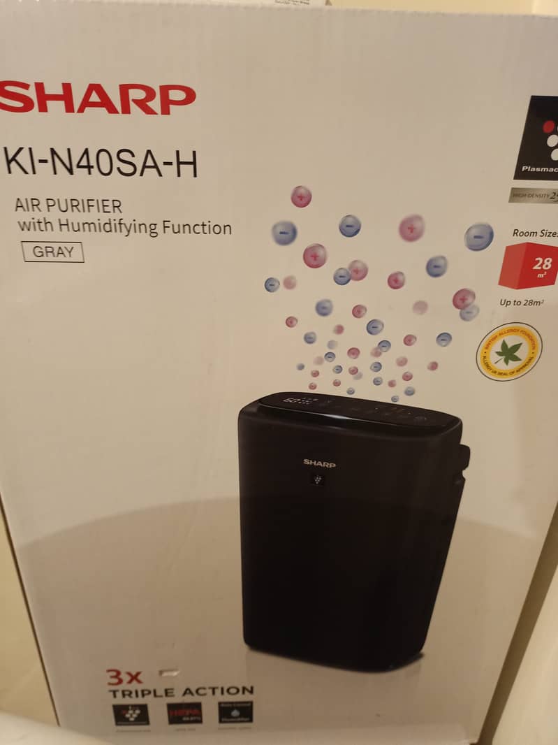 Air purifier with humidifying function 1