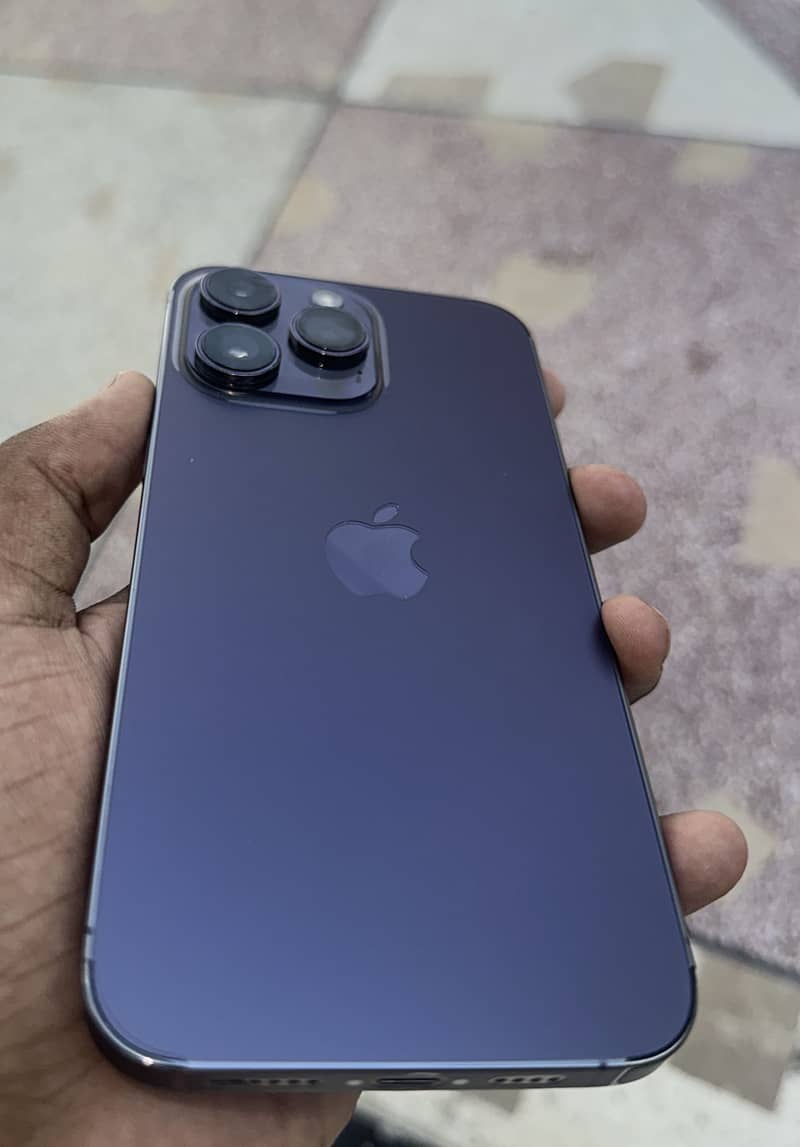 Apple iPhone 14 Pro Max 0