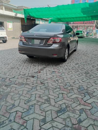 Toyota Corolla Altis 2013