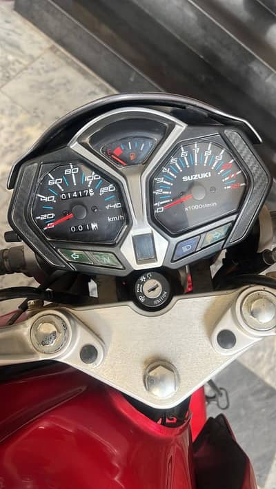 Suzuki gsx 125