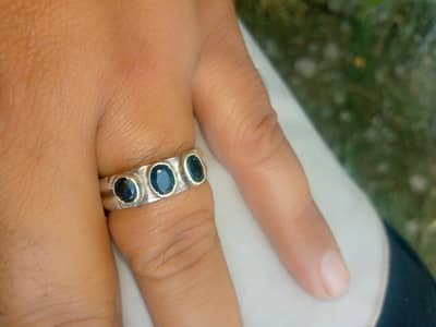 sapphire Ceylon ring