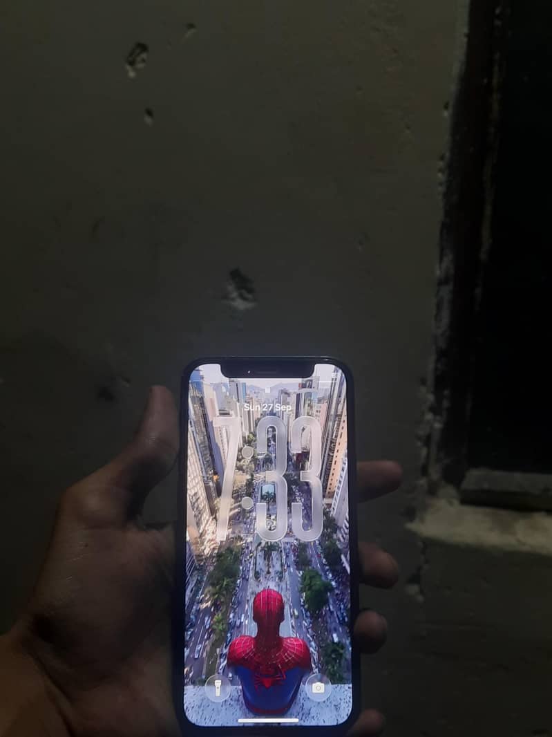 Apple iPhone 12 mini 4