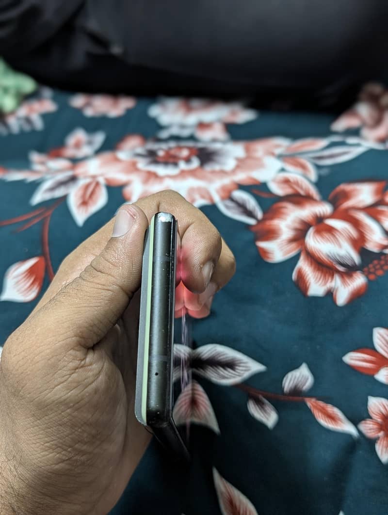 Google Pixel 6 3