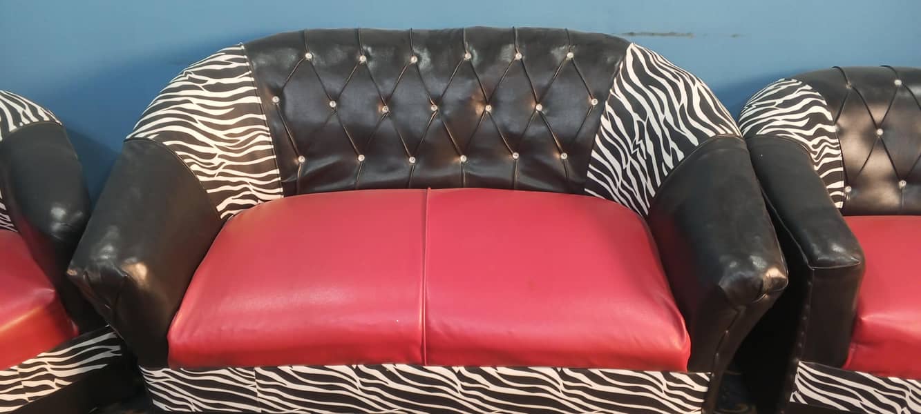 7 setters sofa 0