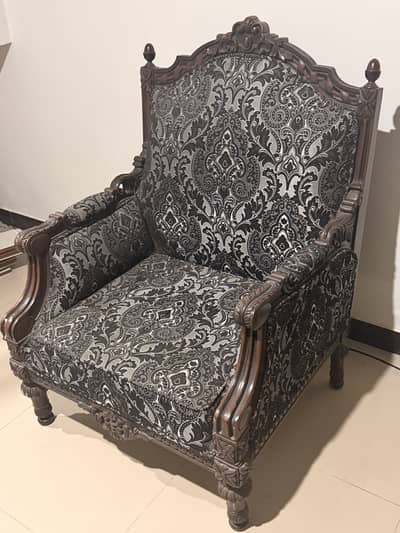 2 sofa chair with table