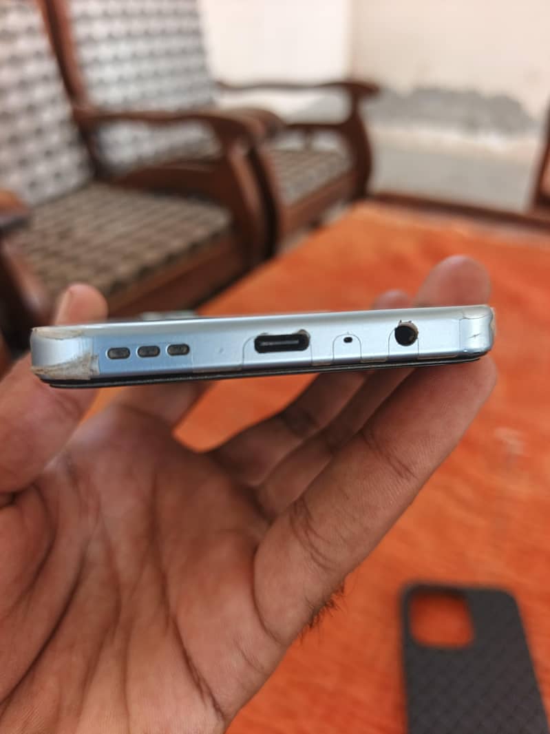 OPPO A6 1