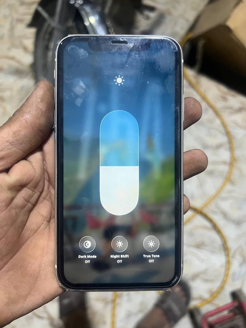 Apple iPhone 11 0