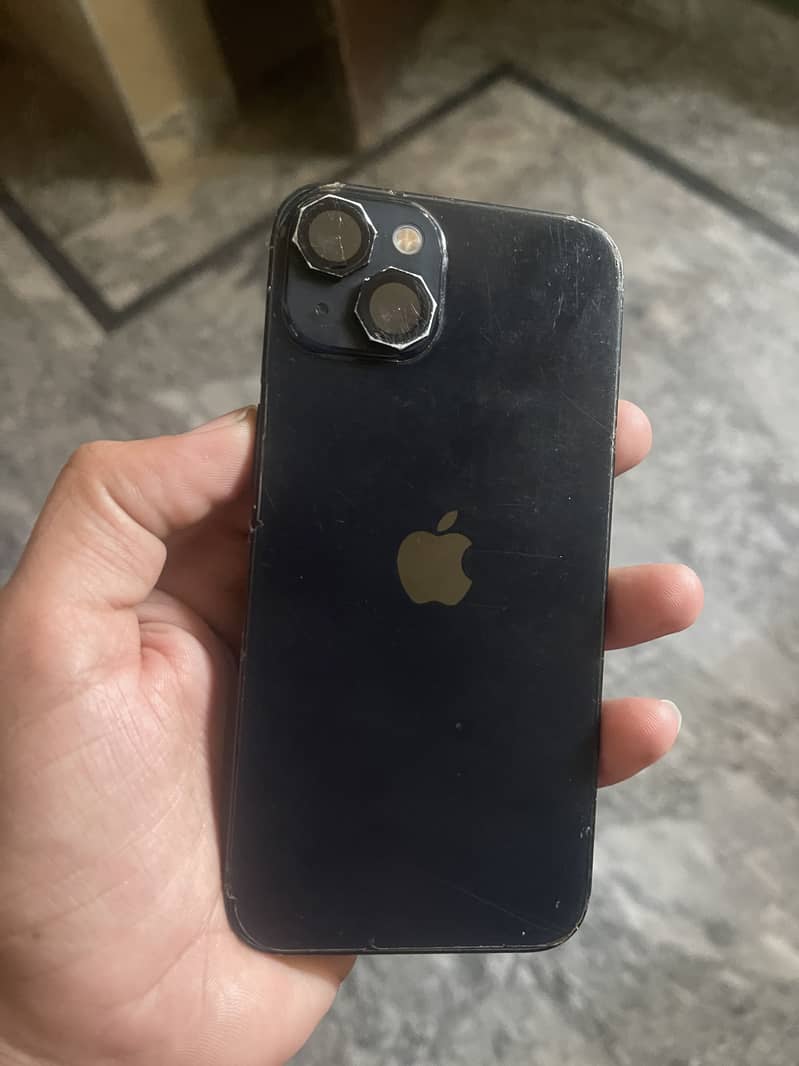 Apple iPhone 13 1