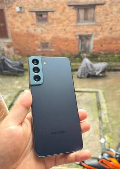 Samsung Mobile S22 Plus
