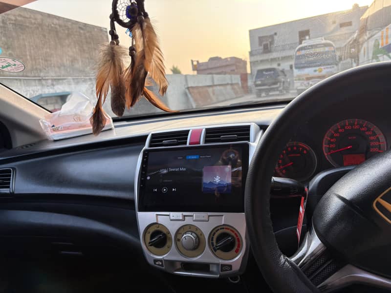 Honda City 2010 4