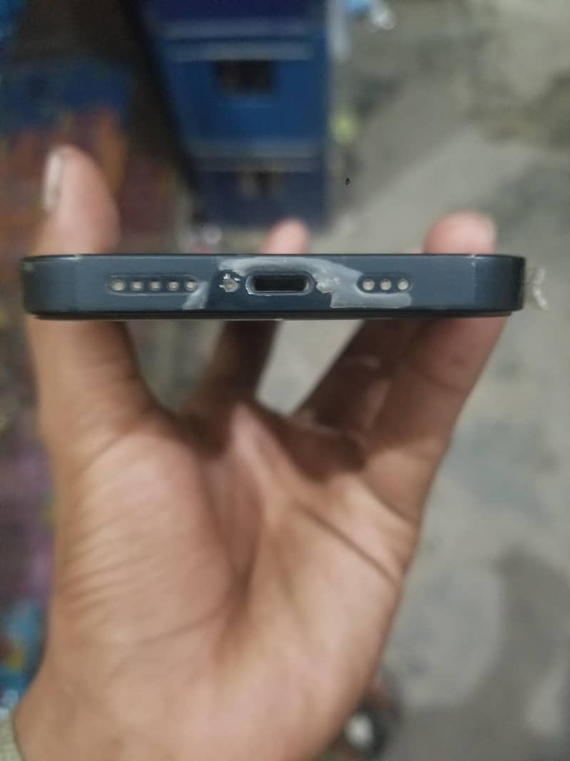 Apple iPhone 13 3