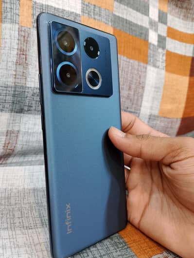 Infinix Note 40 Pro