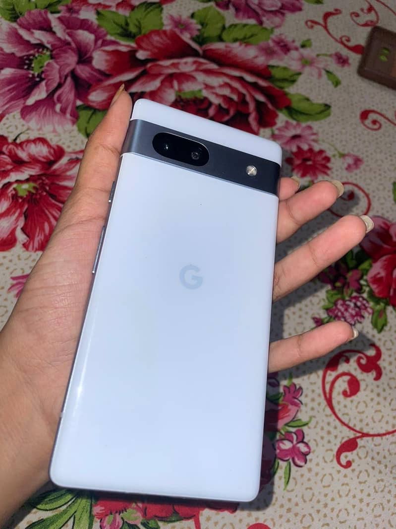 Google Pixel 7a 4