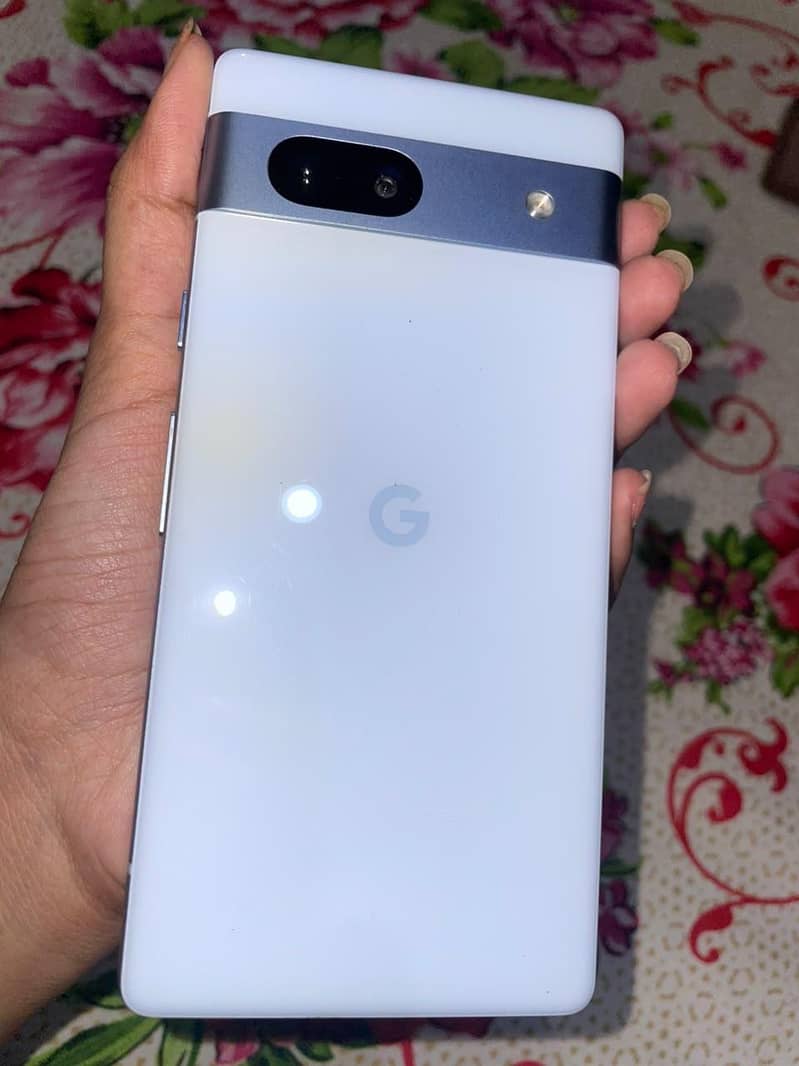 Google Pixel 7a 5