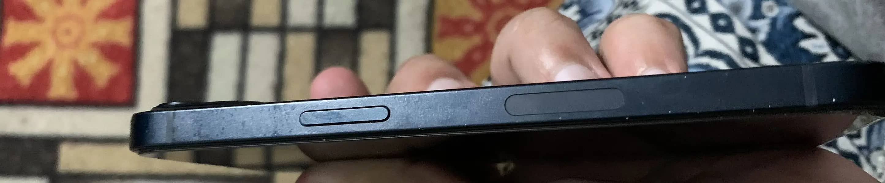 Apple iPhone 13 5