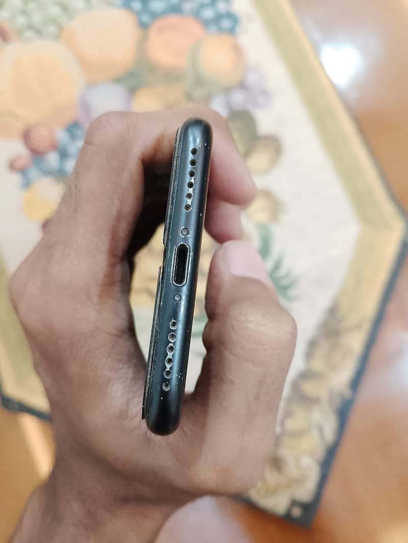 Apple iPhone 7 4