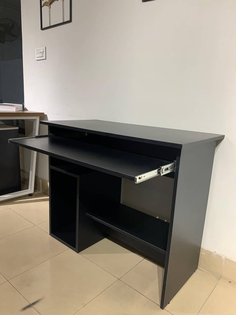 Workstation | Study Table | Employee Table 14