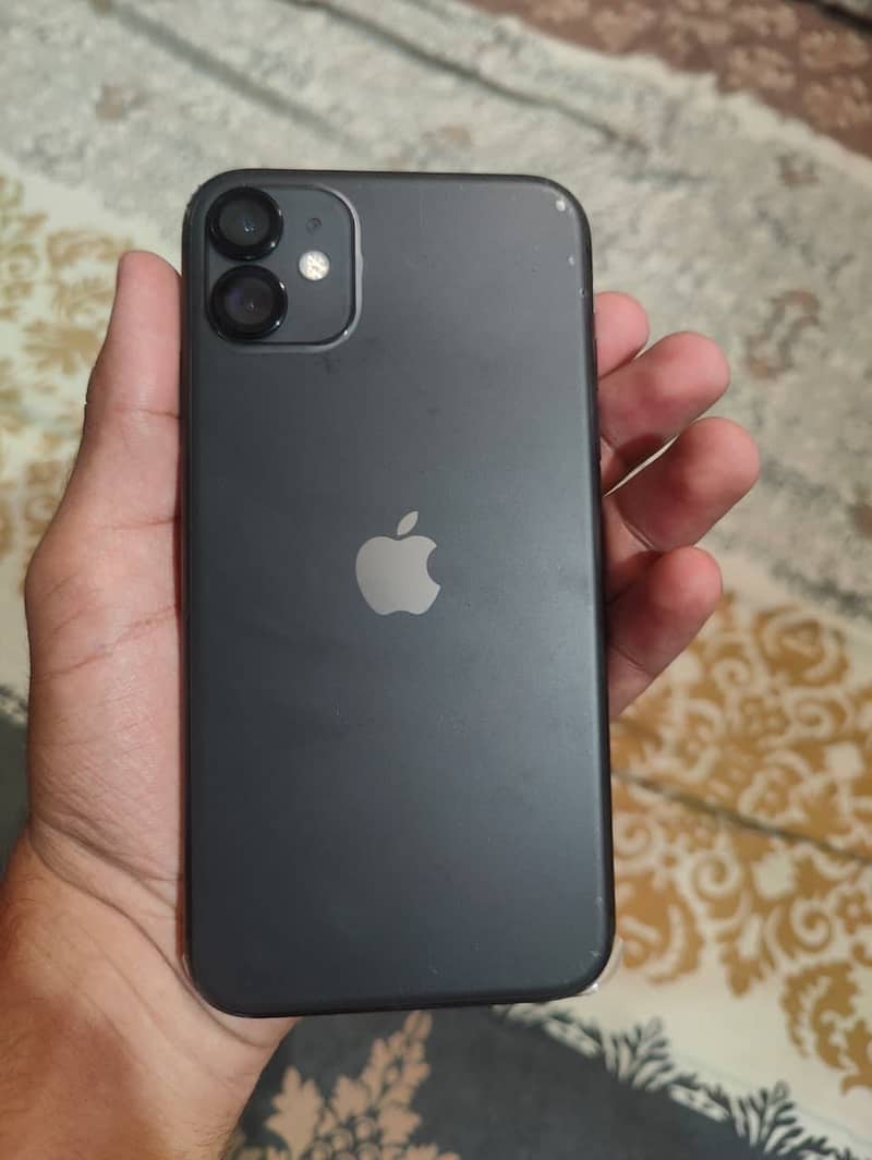 Apple iPhone 11 3