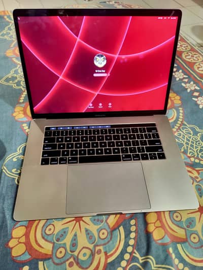 Apple MacBook Pro 2016 | 16GB Ram | 1TB SSD | 4GB Dedicated GPU