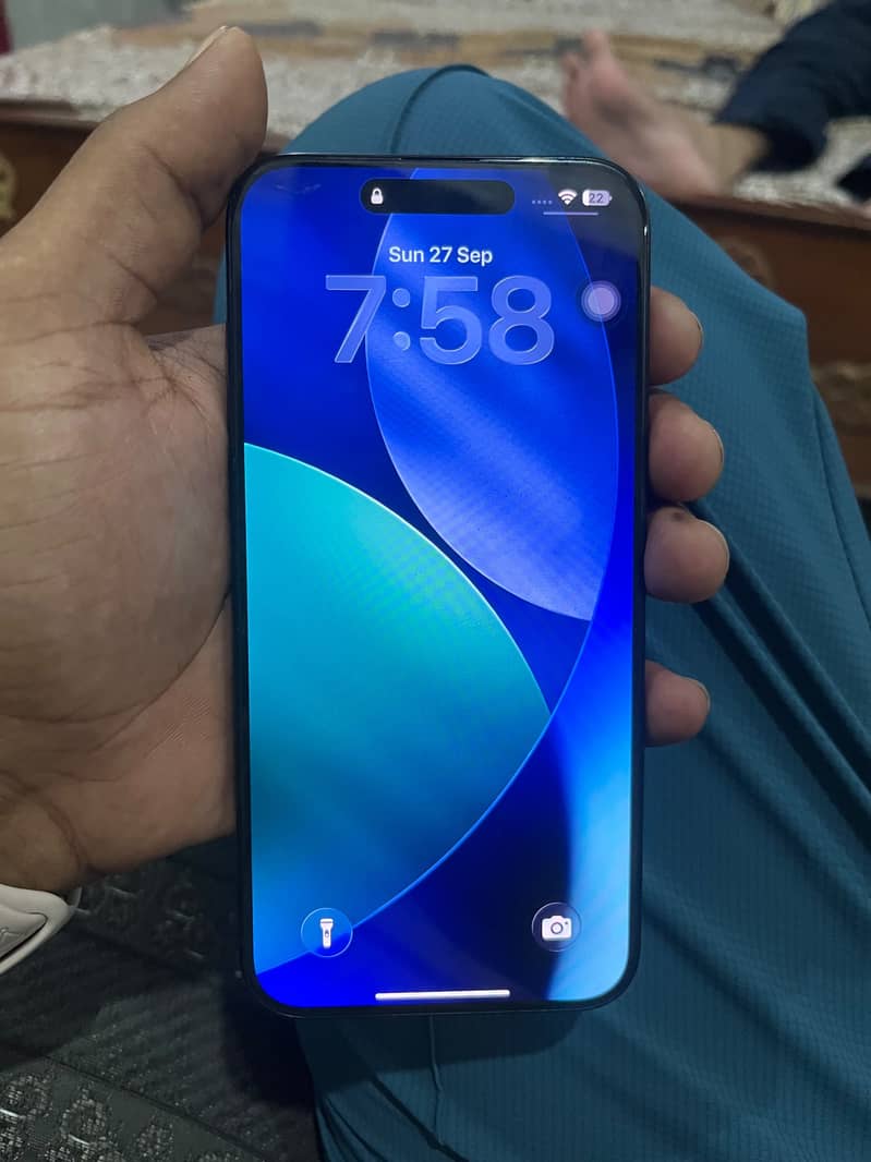 Apple iPhone 15 Pro 0