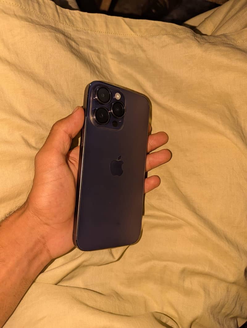 iPhone 14 Pro Max 2