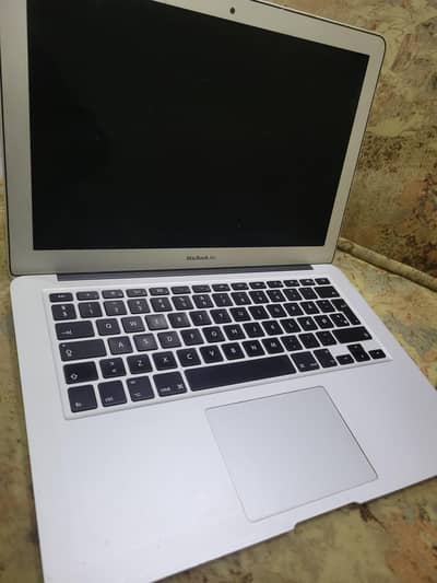 macbook air early 2015 with charger