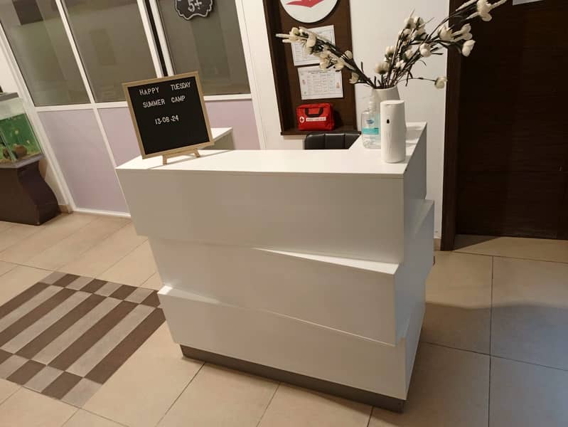 Reception Table 1