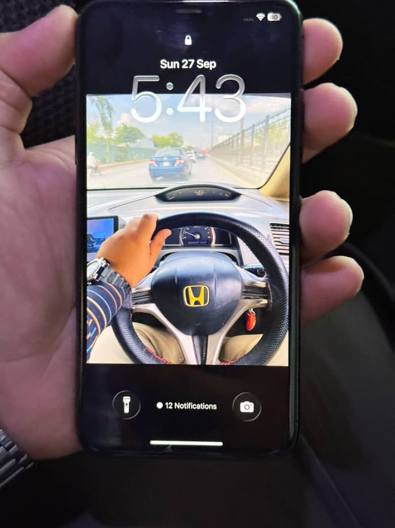 Apple iPhone 11 Pro Max 1