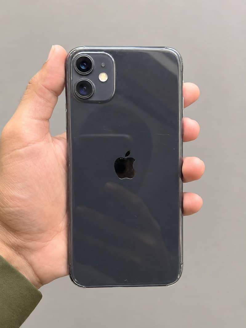 Apple iPhone 11 0