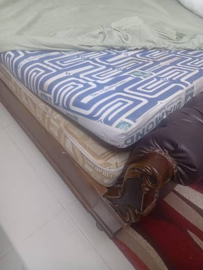 Diamond foam and Dura foam