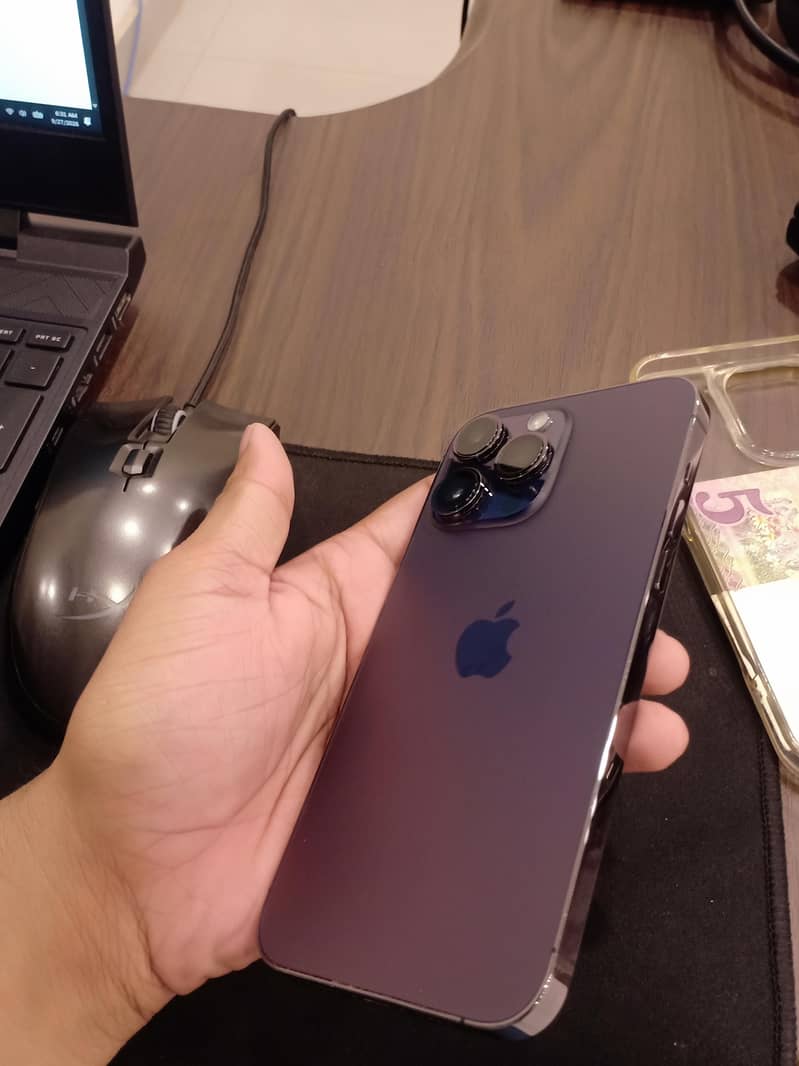 Apple iPhone 14 Pro Max 1