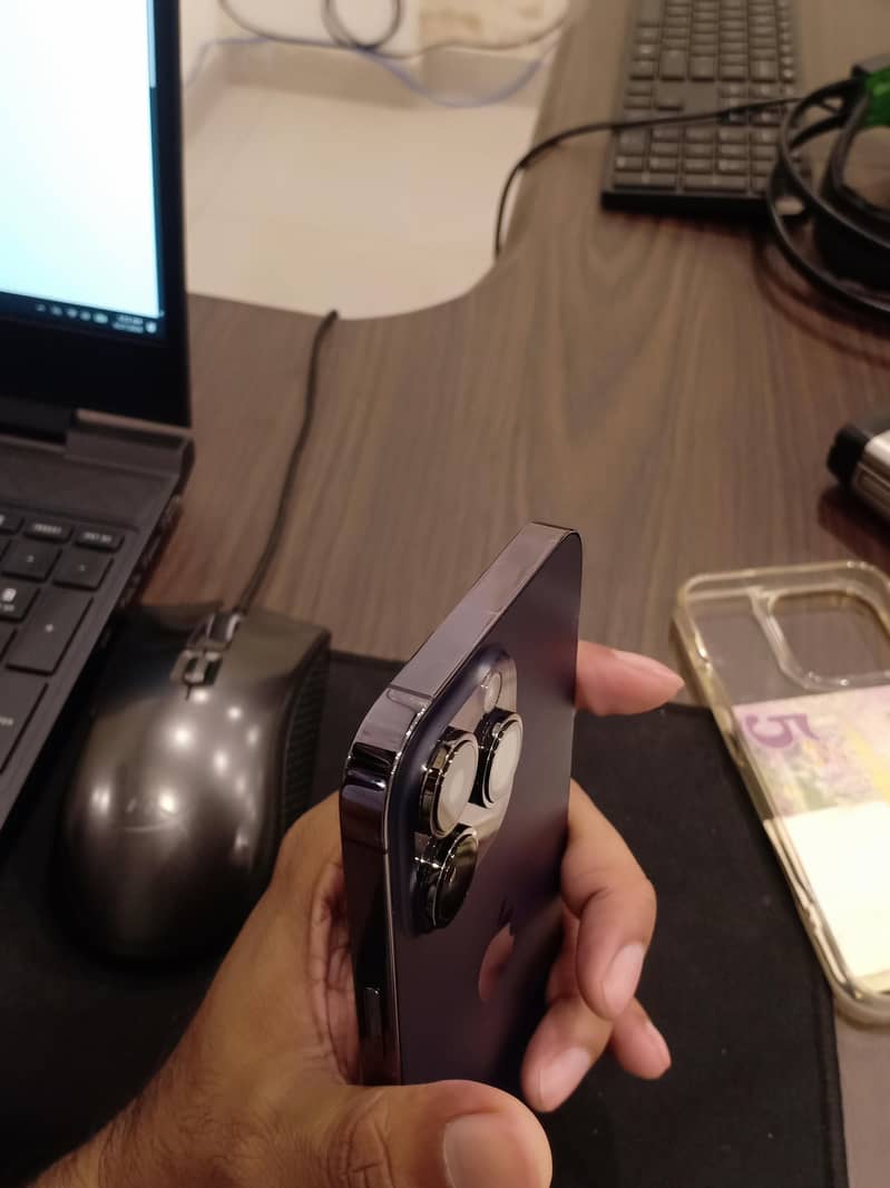 Apple iPhone 14 Pro Max 4