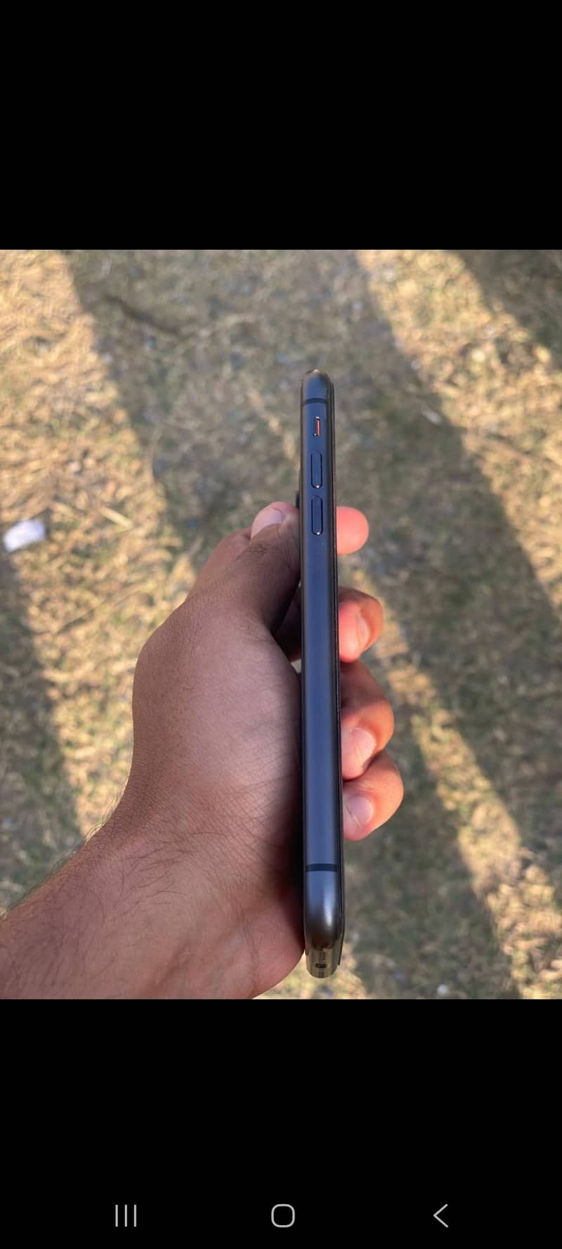 Apple iPhone 11 3