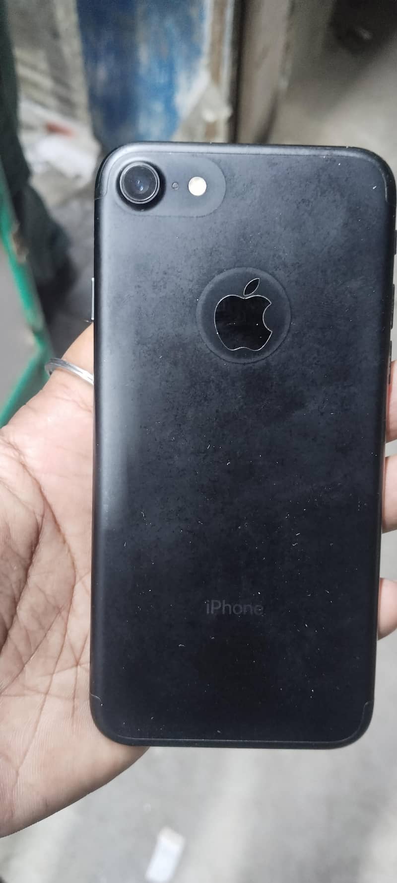 Apple iPhone 7 2