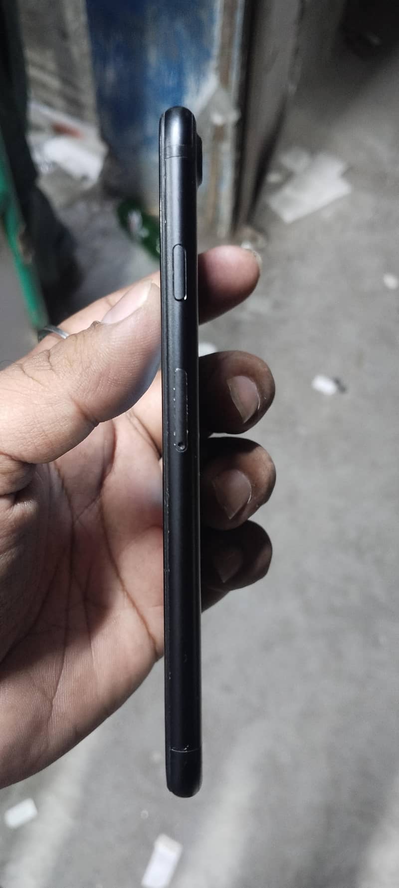 Apple iPhone 7 3