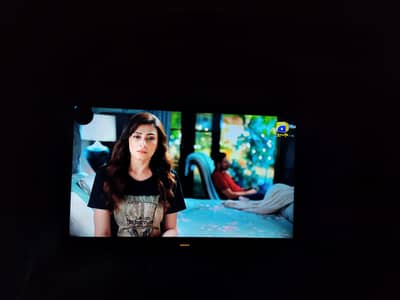 Samsung smart led 32 inch voice control with air mouse