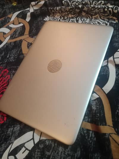 Hp laptop core i5 6 generatin