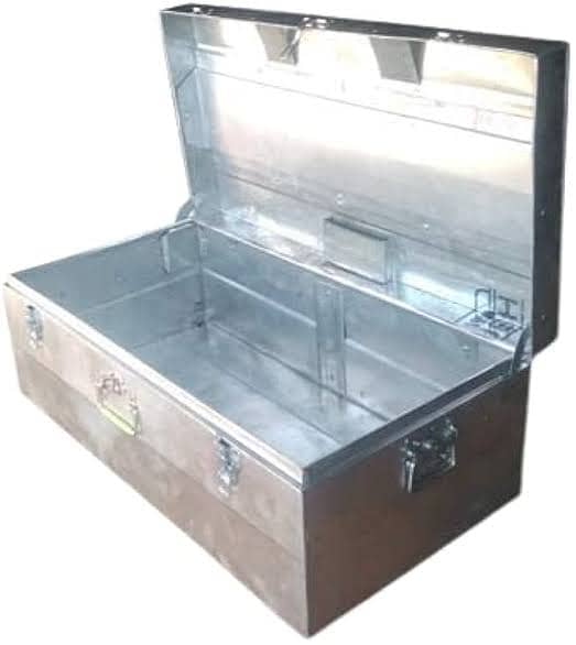 Iron trunk 0