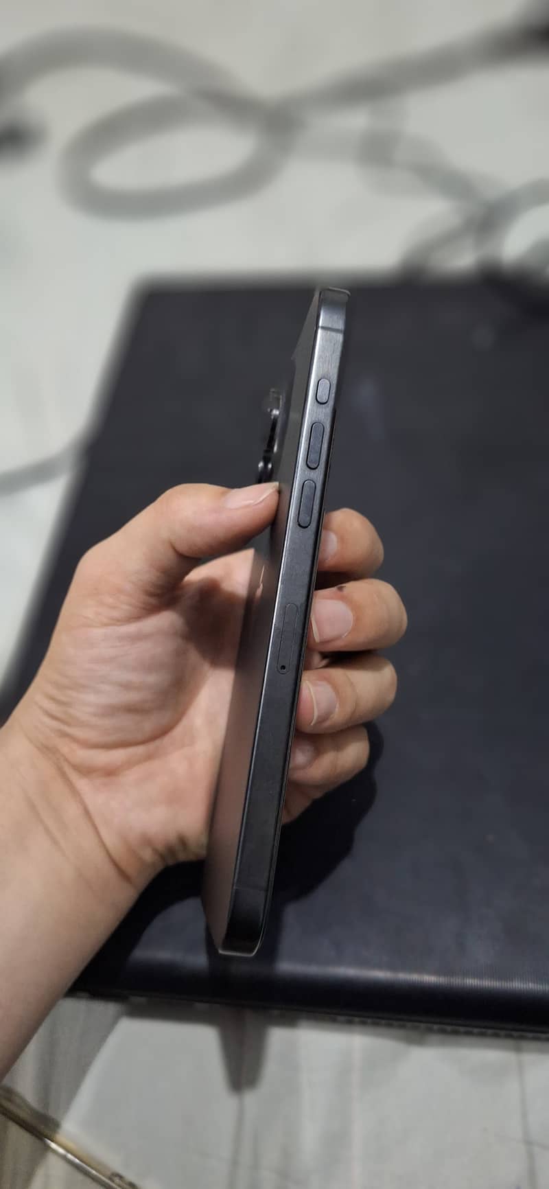 Apple iPhone 15 Pro Max 3