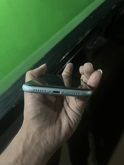 IPhone 11 all ok display msg sim glitch
