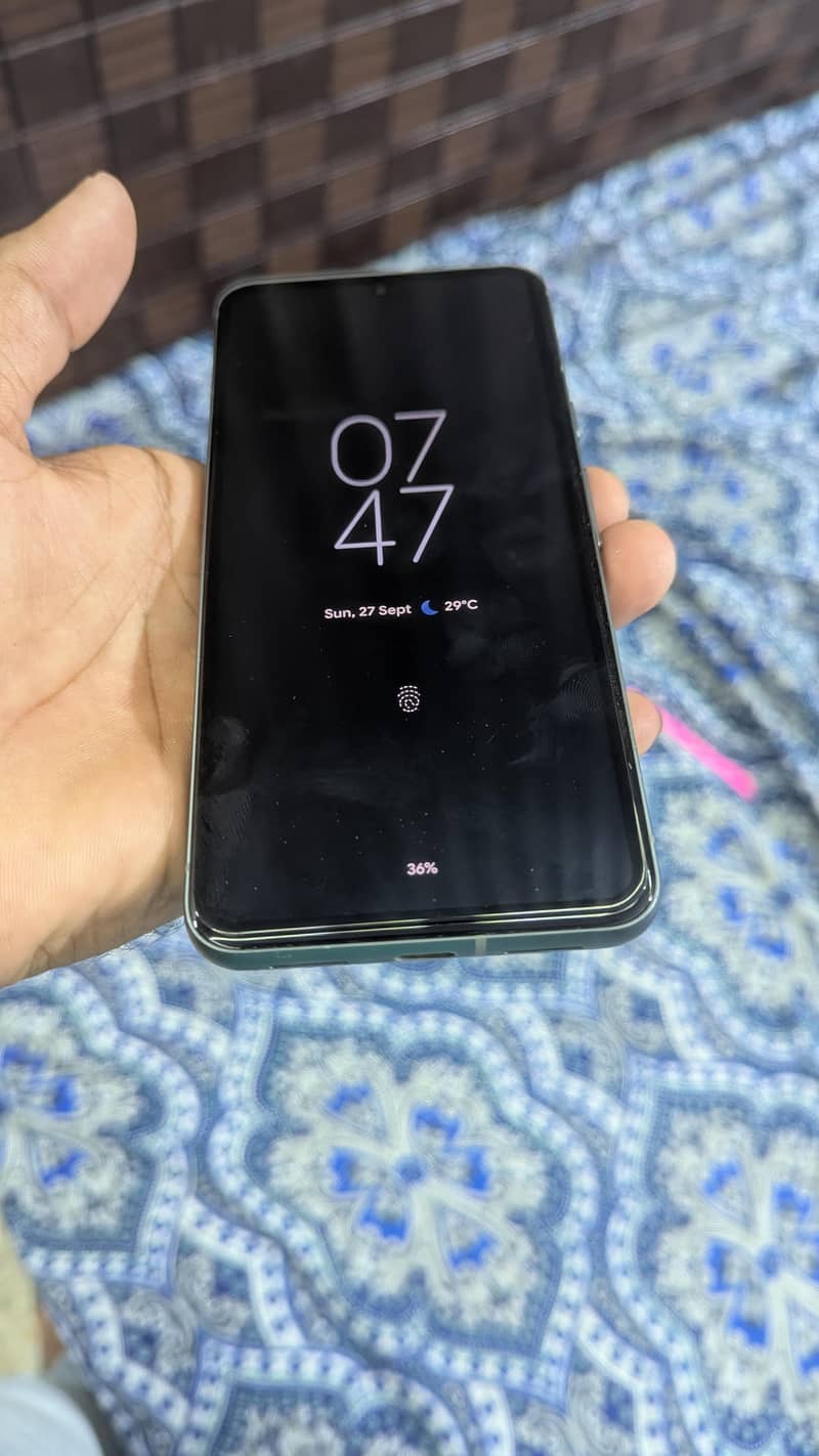 Google Pixel 8 6